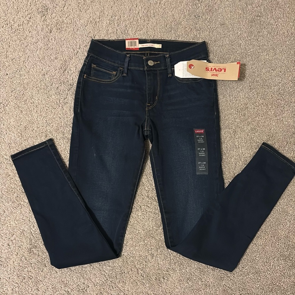 Brand New LEVI’S - Super Skinny Dark Wash